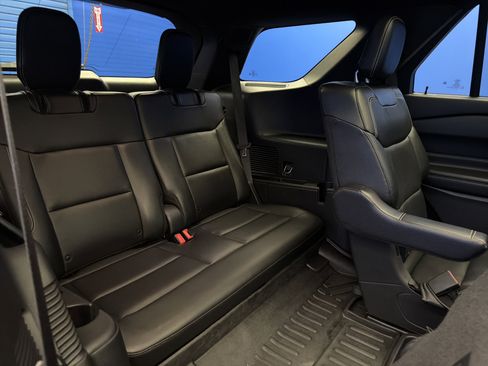 Used 2020 Ford Explorer ST w/ ST Street Pack image 26