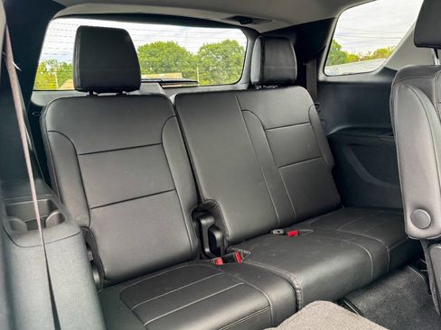 Used 2020 Chevrolet Traverse RS w/ LPO, Floor Liner Package image 16