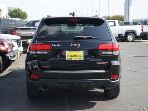 Used 2018 Jeep Grand Cherokee Trailhawk AWD/4WD image 7
