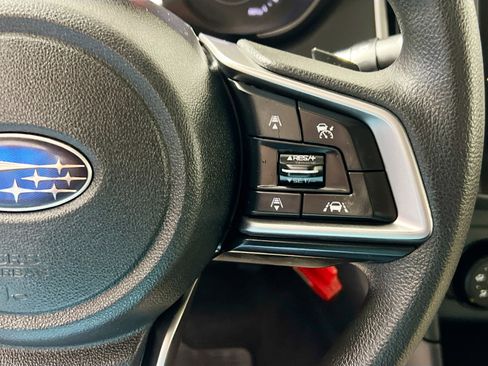 Used 2017 Subaru Impreza 2.0i Premium image 19