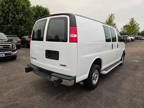 Used 2022 GMC Savana 2500 w/ Driver Convenience Package RWD image 4