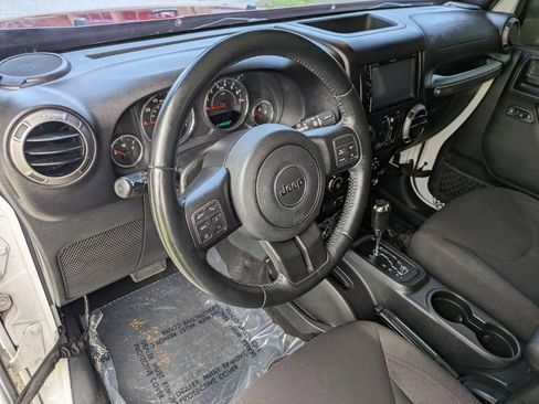 Used 2017 Jeep Wrangler Unlimited Sport w/ Quick Order Package 24S AWD/4WD image 9