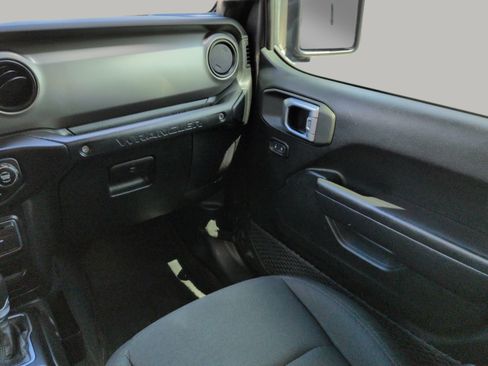 Used 2021 Jeep Wrangler Unlimited Sport AWD/4WD image 19