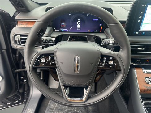 New 2025 Lincoln Aviator Black Label image 15