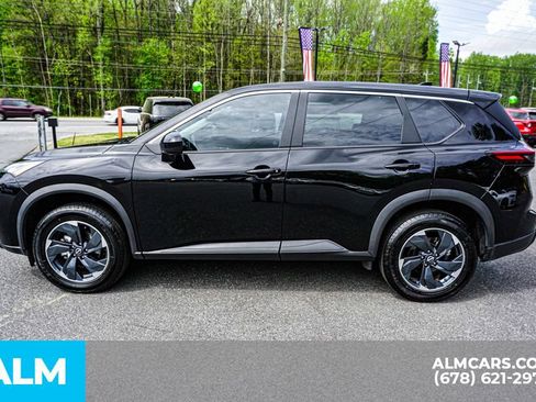 Used 2025 Nissan Rogue SV image 7