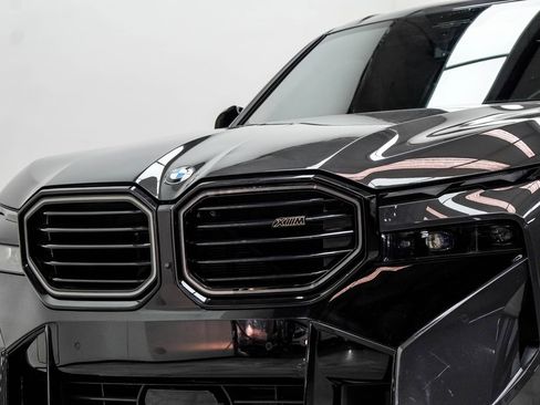 Used 2023 BMW XM image 2