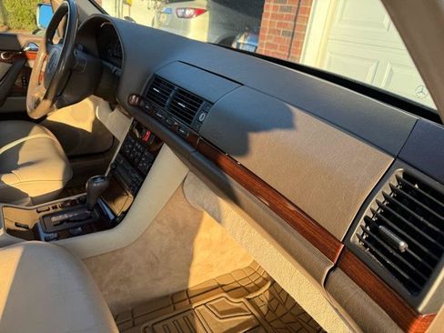 Used 1995 Mercedes-Benz S 320 image 27