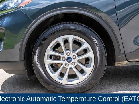 Used 2022 Ford Escape SE w/ Cold Weather Package AWD/4WD image 14