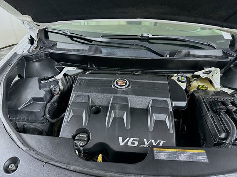 Used 2016 Cadillac SRX Luxury image 34