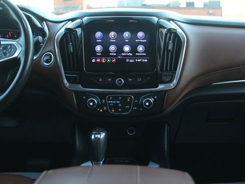 Used 2020 Chevrolet Traverse High Country image 19