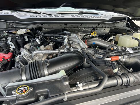 New 2026 Ford F250 Platinum image 28