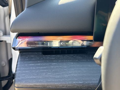 New 2026 BMW i5 eDrive40 image 22