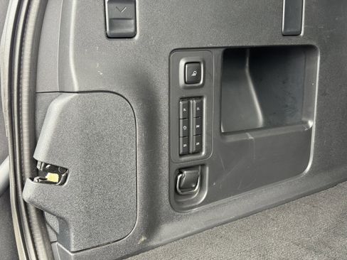 Used 2025 Ford Expedition Max Platinum AWD/4WD image 32