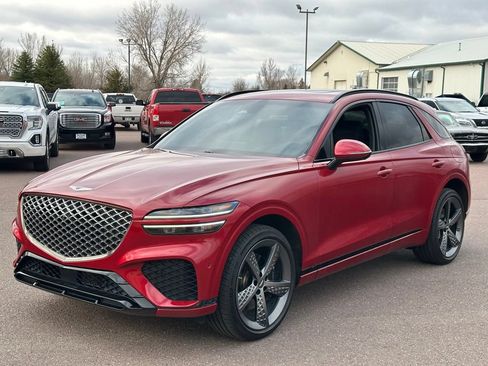 Used 2022 Genesis GV70 3.5T Sport w/ Sport Prestige Package AWD/4WD image 4