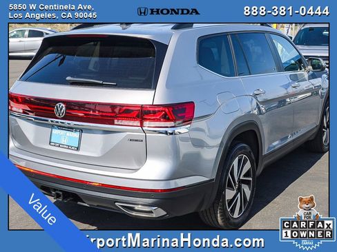 Used 2024 Volkswagen Atlas SE AWD/4WD image 13