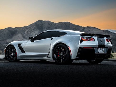 Used 2016 Chevrolet Corvette Z06 image 3
