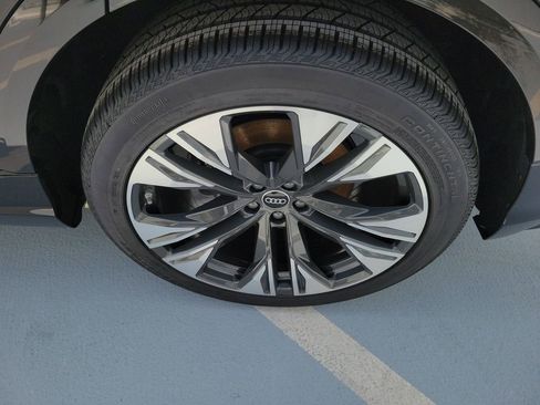 New 2026 Audi Q8 Premium Plus image 29