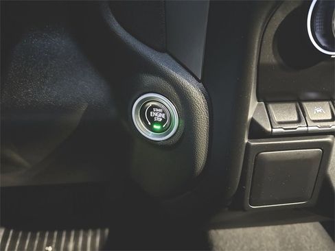 Used 2022 Chevrolet Silverado 1500 Custom Trail Boss w/ LPO, Dark Essentials Package image 16