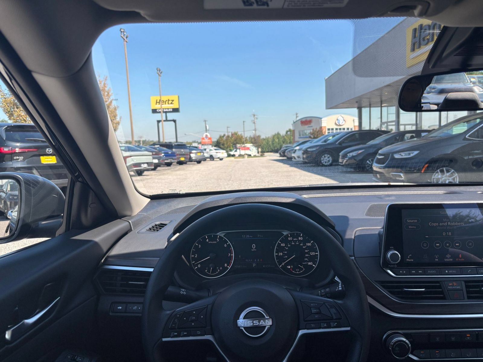 Used 2025 Nissan Altima 2.5 SV FWD image 33