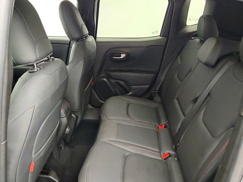 Used 2022 Jeep Renegade Trailhawk AWD/4WD image 22