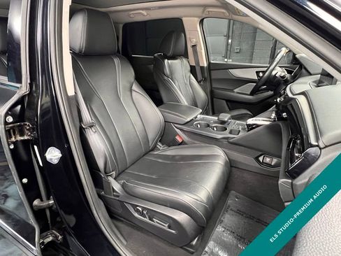 Used 2023 Acura MDX SH-AWD w/ Technology Package image 4