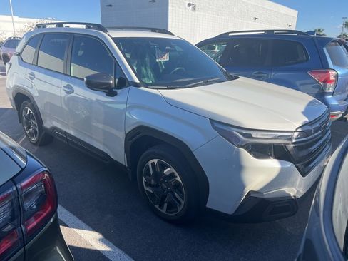Used 2025 Subaru Forester Limited image 30