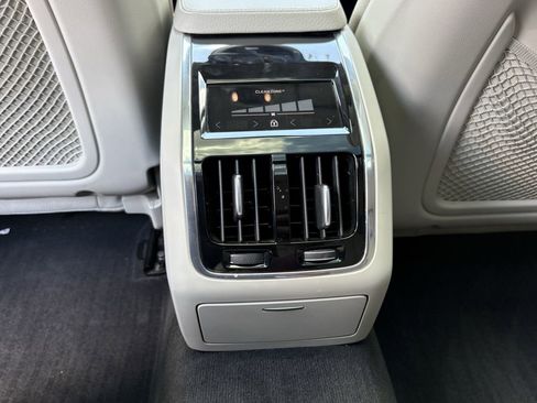 Used 2018 Volvo S90 T5 Momentum w/ Convenience Package FWD image 26