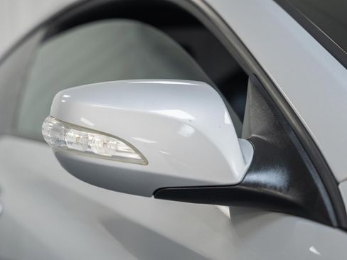 Used 2015 Hyundai Genesis 3.8 RWD image 18