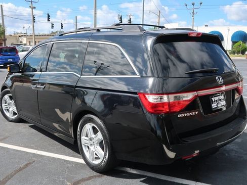 Used 2013 Honda Odyssey Touring image 10