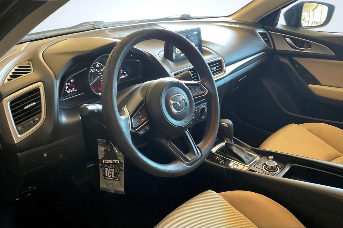 Used 2017 MAZDA MAZDA3 Sport FWD image 14