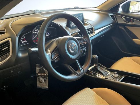 Used 2017 MAZDA MAZDA3 Sport image 14