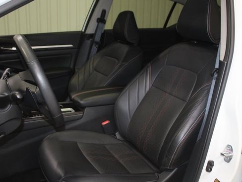 Used 2024 Nissan Altima 2.5 SR w/ SR Premium Package image 11