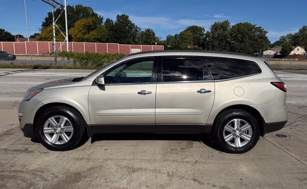 Used 2014 Chevrolet Traverse LT AWD/4WD image 11