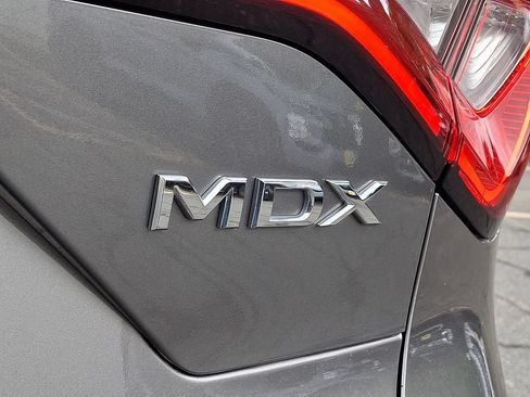 Used 2023 Acura MDX SH-AWD w/ Technology Package image 37