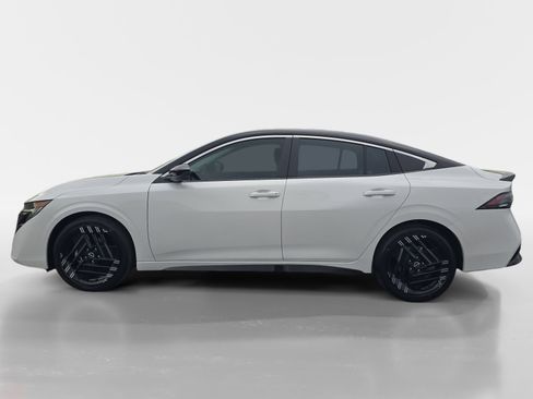 New 2026 Nissan Sentra SR FWD image 2