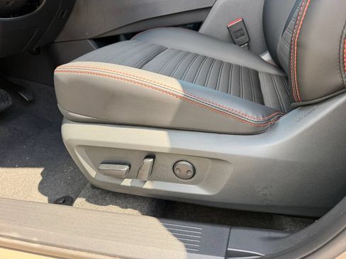 Used 2026 Nissan Rogue SV AWD/4WD image 17