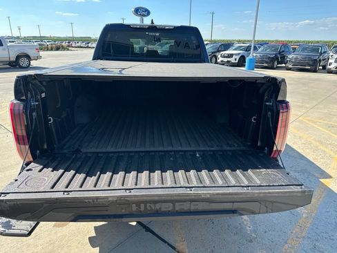 Used 2025 Toyota Tundra Platinum AWD/4WD image 7