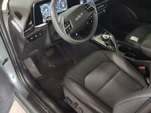 Certified 2024 Kia Niro Wind FWD image 7