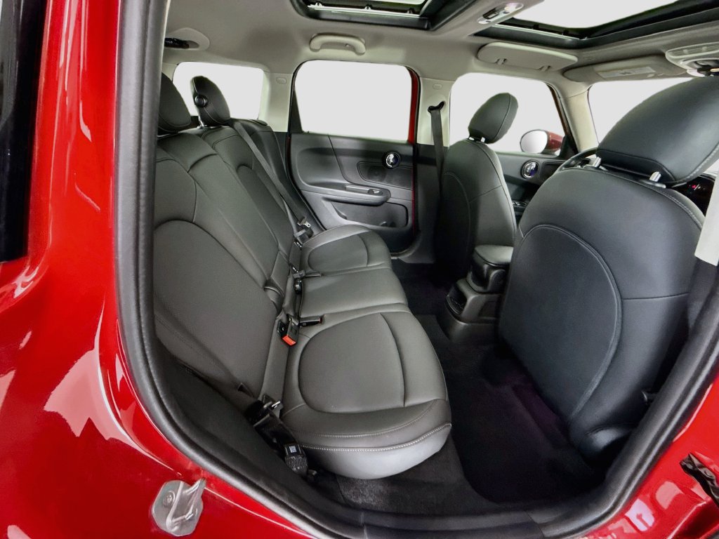 Used 2024 MINI Cooper Countryman FWD image 22