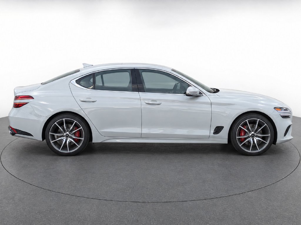 Used 2025 Genesis G70 2.5T AWD/4WD image 8