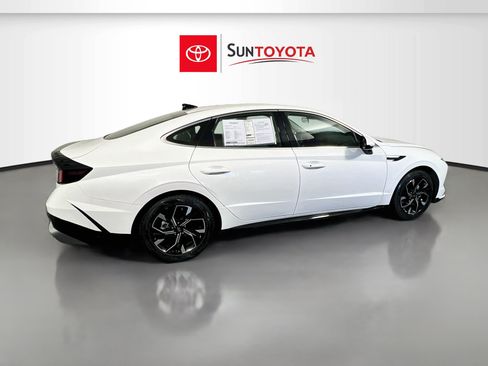 Used 2024 Hyundai Sonata SEL FWD image 4