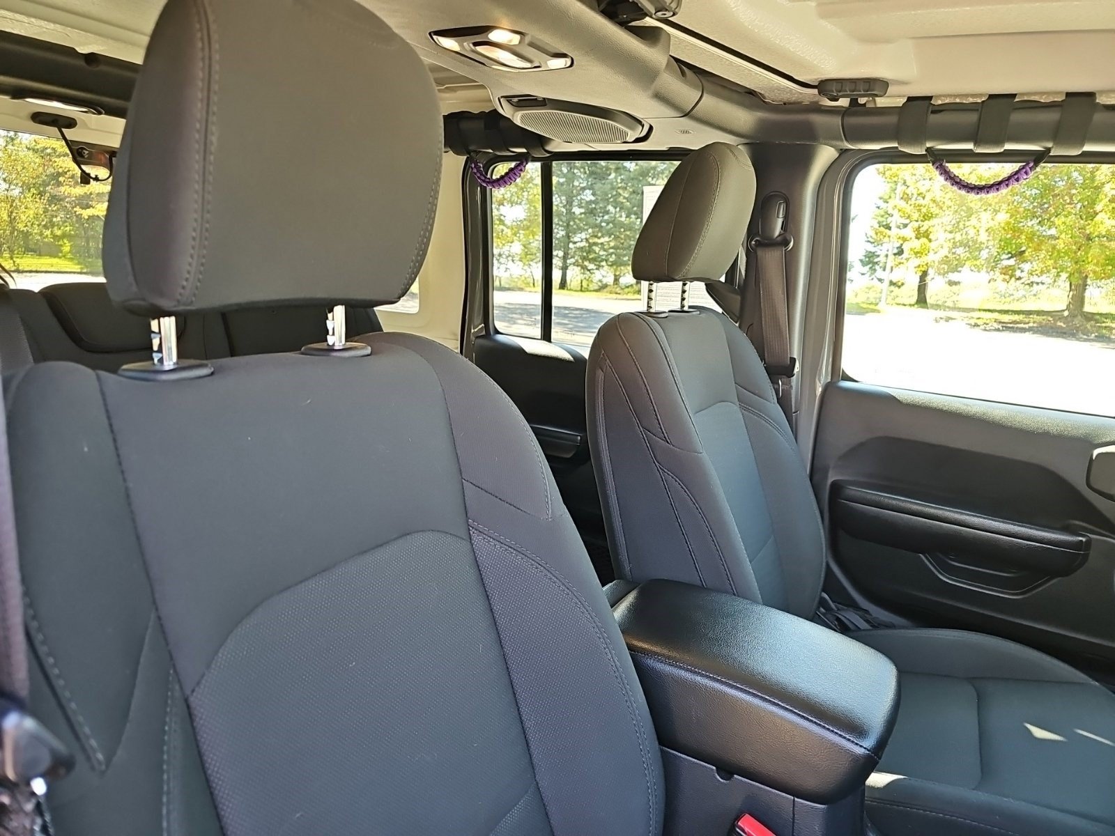 Used 2021 Jeep Wrangler Unlimited Sport AWD/4WD image 11