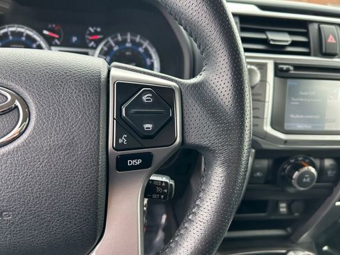 Used 2019 Toyota 4Runner SR5 Premium image 18