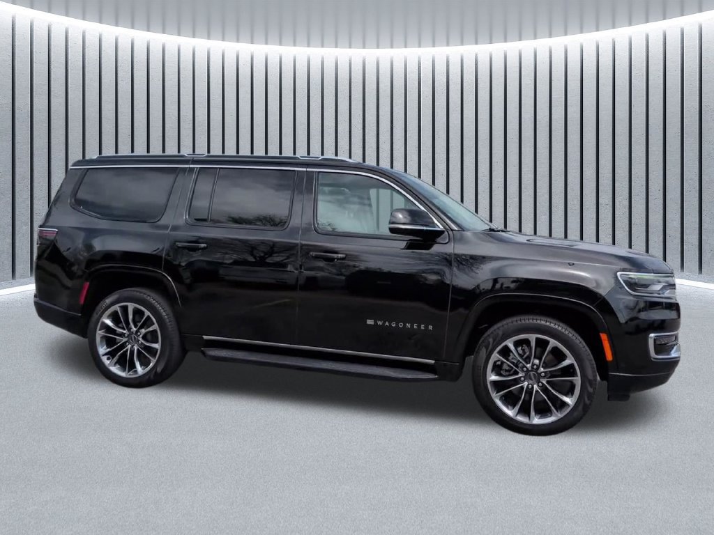 Used 2024 Jeep Wagoneer Series II w/ Premium Group I AWD/4WD image 3