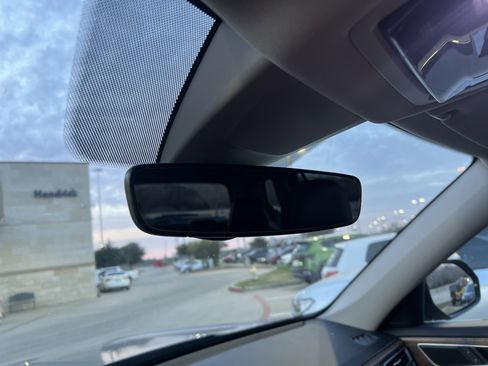 Certified 2025 Volkswagen Atlas SE w/ Panoramic Sunroof Package image 24