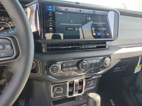 New 2026 Jeep Gladiator Sport AWD/4WD image 22