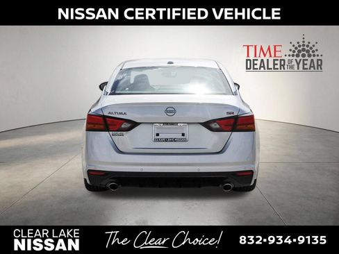 Certified 2025 Nissan Altima 2.5 SR w/ SR Premium Package FWD image 6