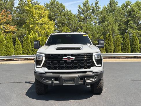 Used 2024 Chevrolet Silverado 2500 ZR2 w/ ZR2 Bison Edition AWD/4WD image 10