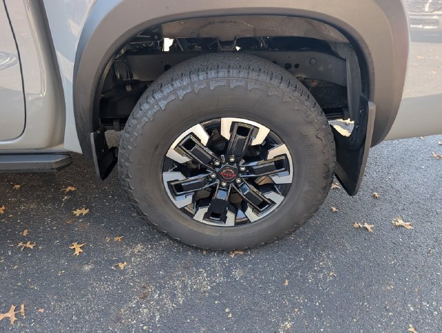 Certified 2024 Nissan Frontier PRO-4X w/ Technology Package AWD/4WD image 19