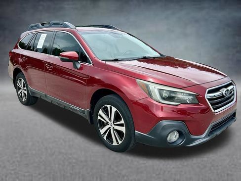 Used 2018 Subaru Outback 3.6R Limited AWD/4WD image 3